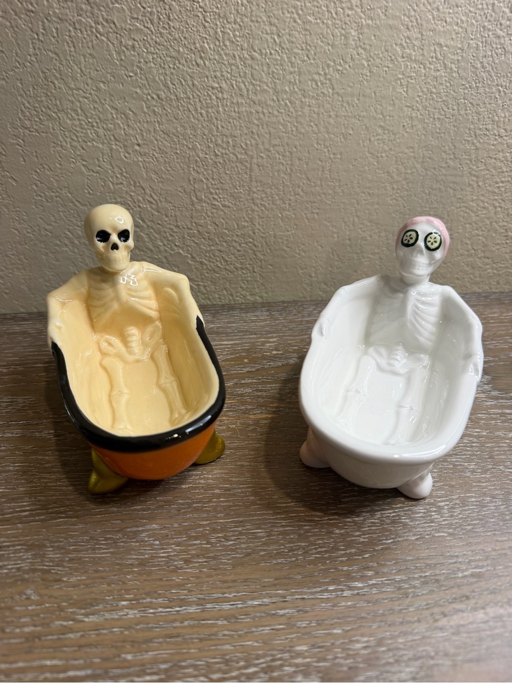 New Target Bullseye Soap Holders set of 2